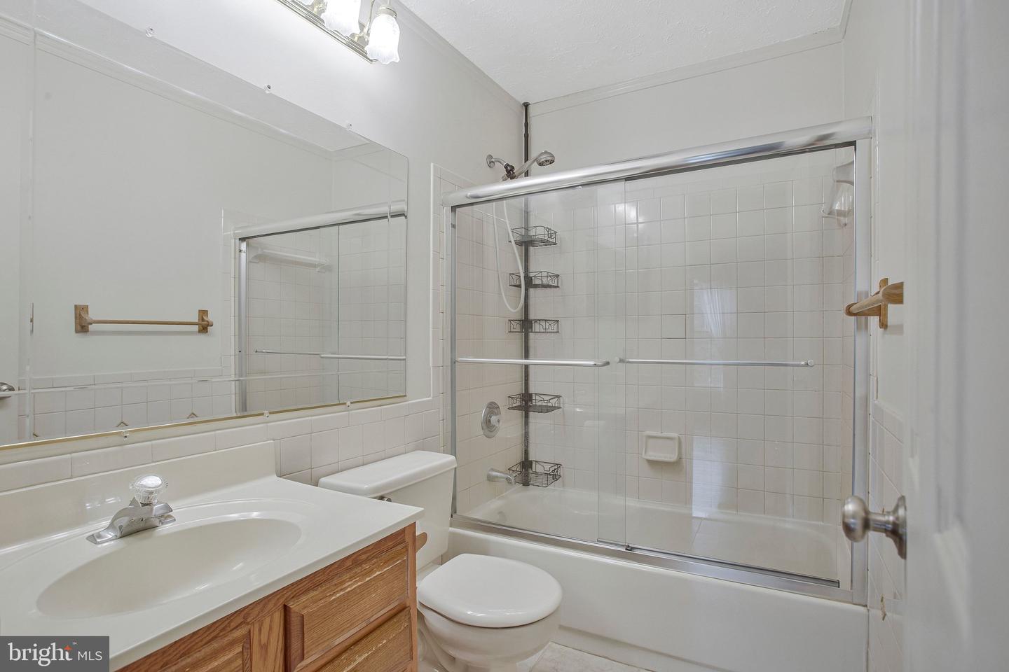 1210 Seminole Dr Property Photo 14