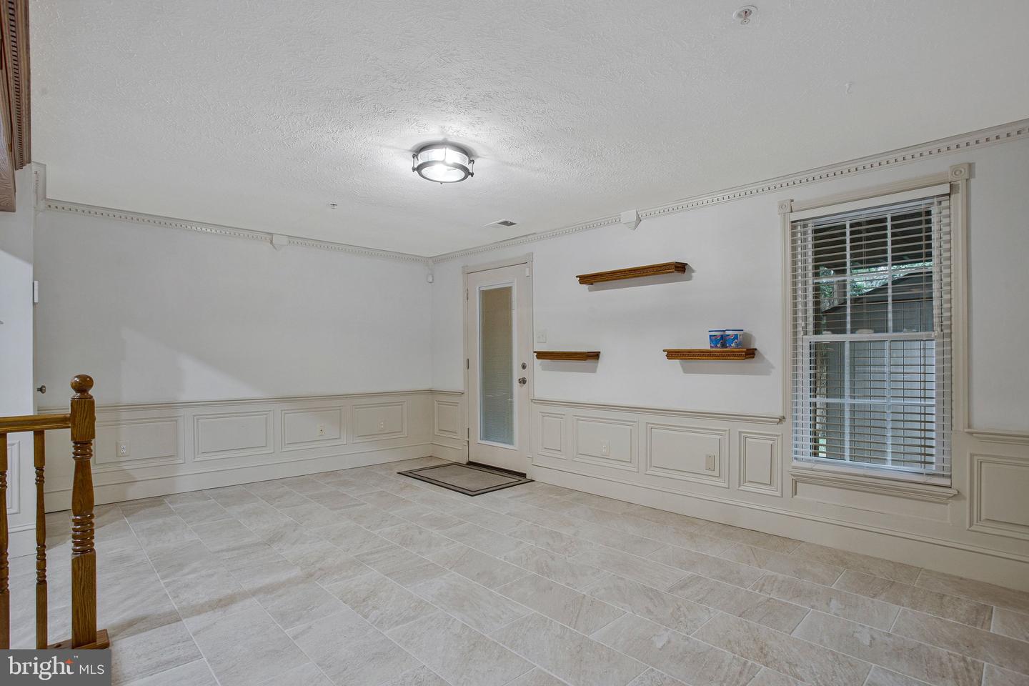 1210 Seminole Dr Property Photo 23