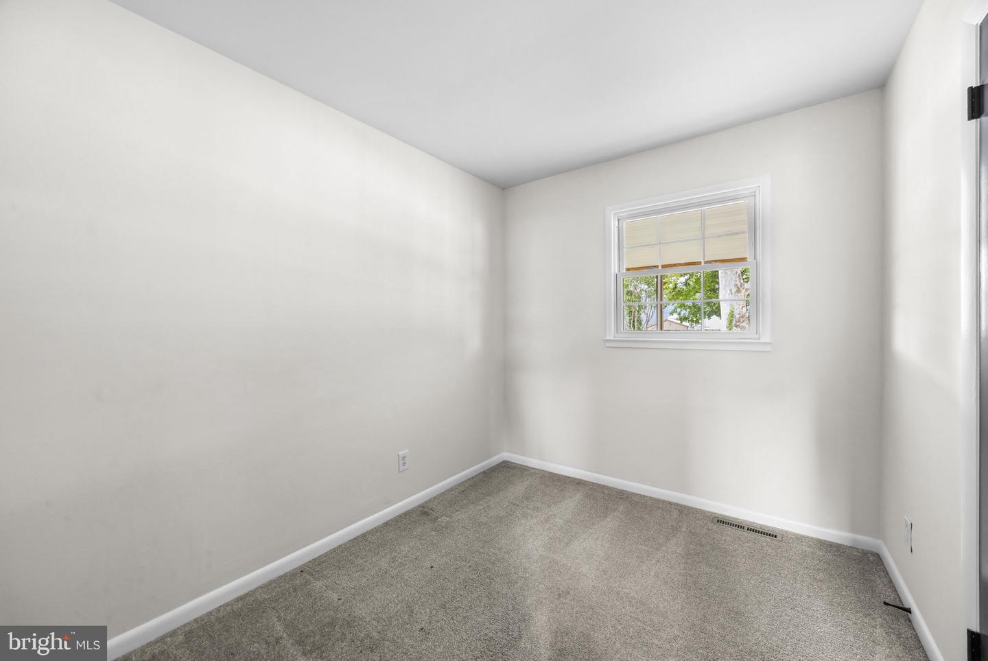 8483 Arbutus Rd Property Photo 15