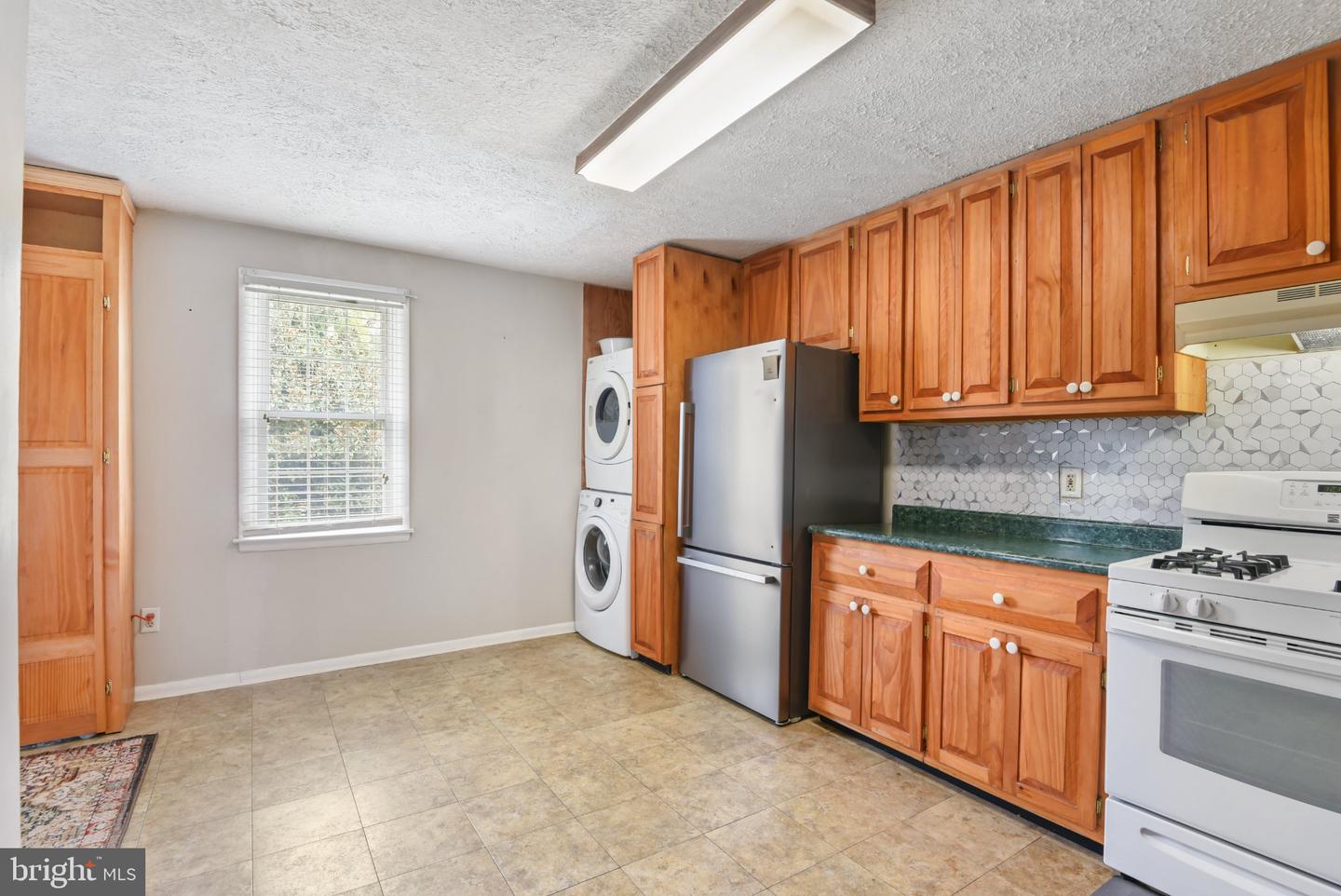 1645 Colony Rd Property Photo 15