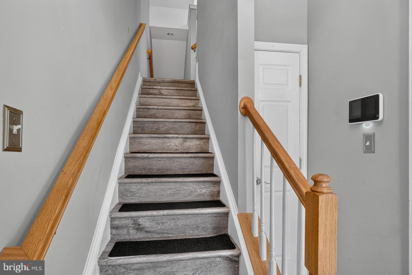8328 Green Grass Rd Property Photo 3