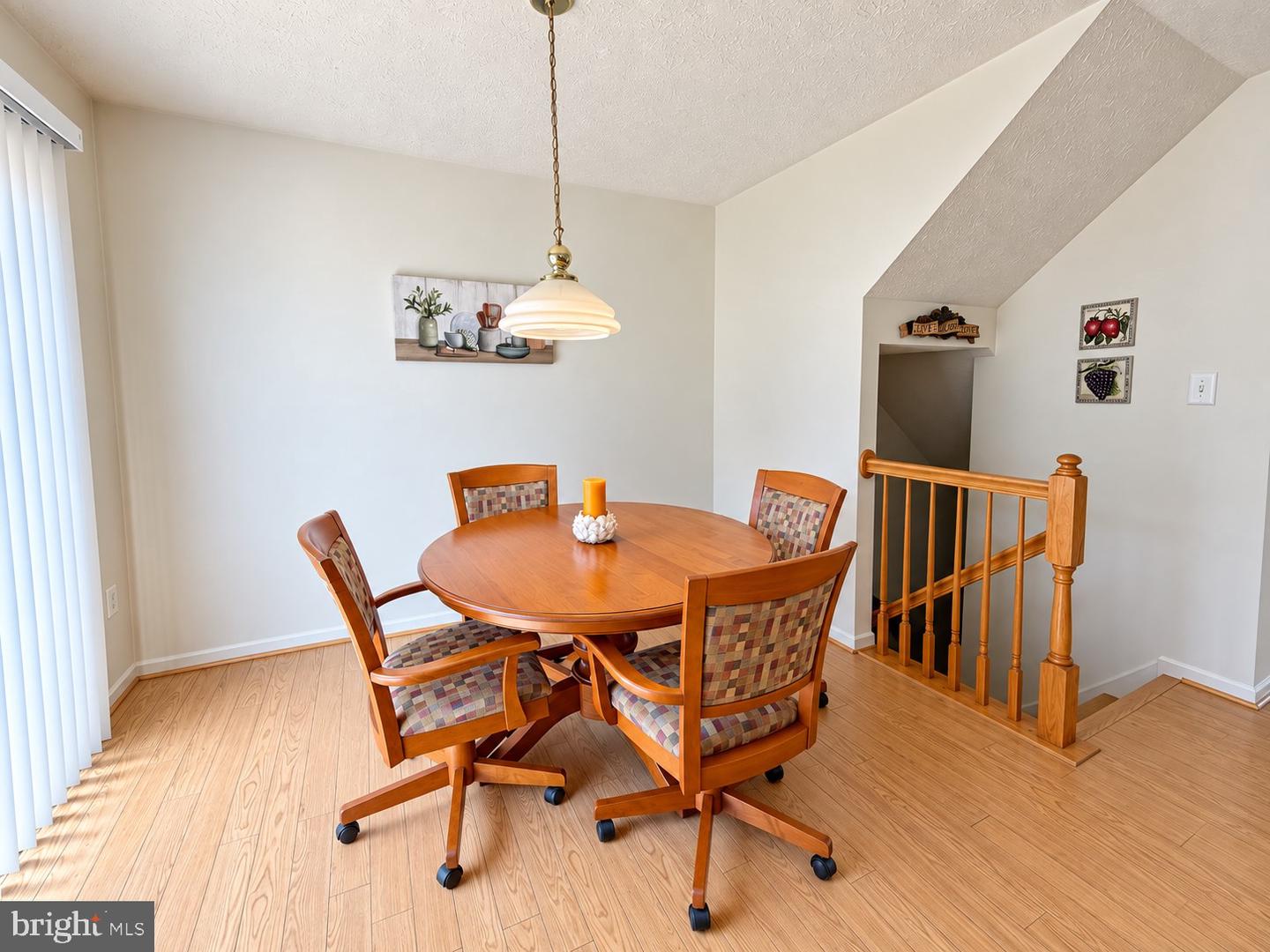 8703 Thornbrook Dr Property Photo 8