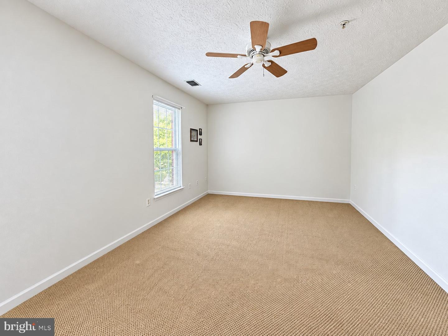8703 Thornbrook Dr Property Photo 14
