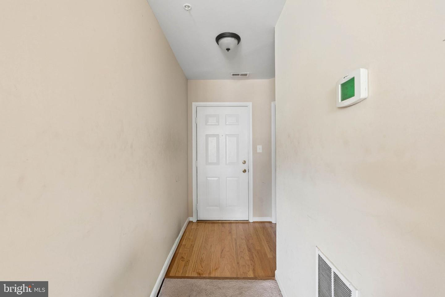 308 Gatehouse Ln #c Property Photo 9