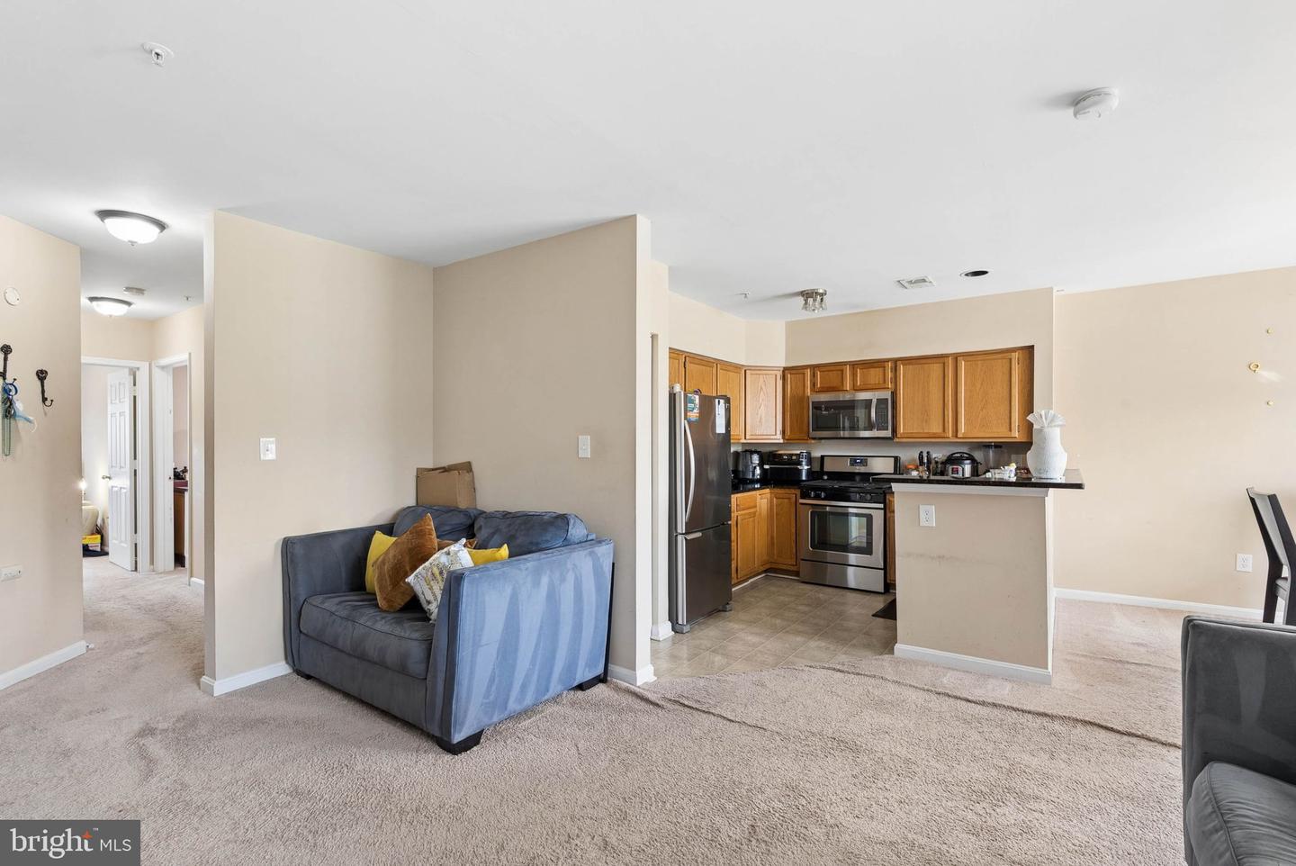 308 Gatehouse Ln #c Property Photo 12