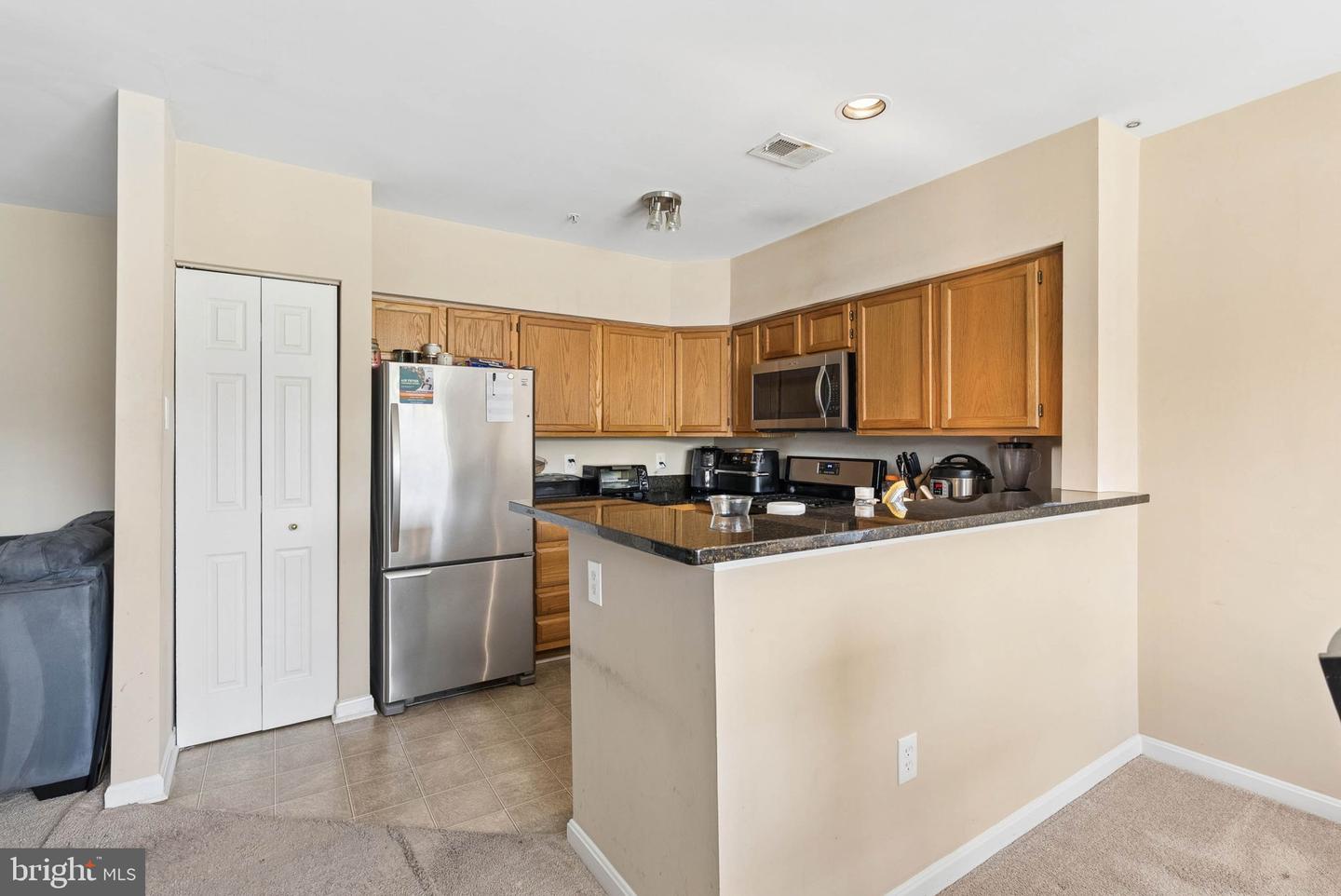 308 Gatehouse Ln #c Property Photo 14