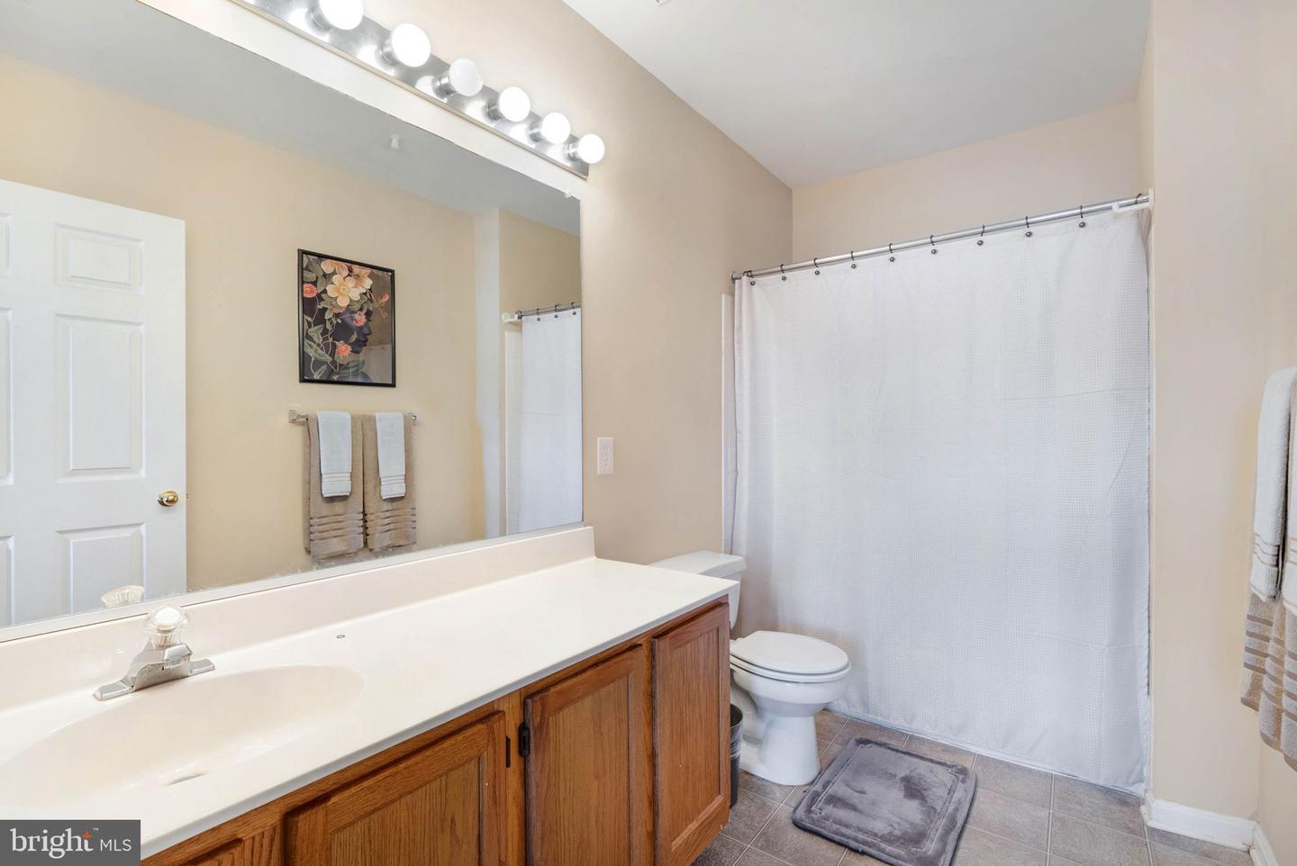 308 Gatehouse Ln #c Property Photo 23