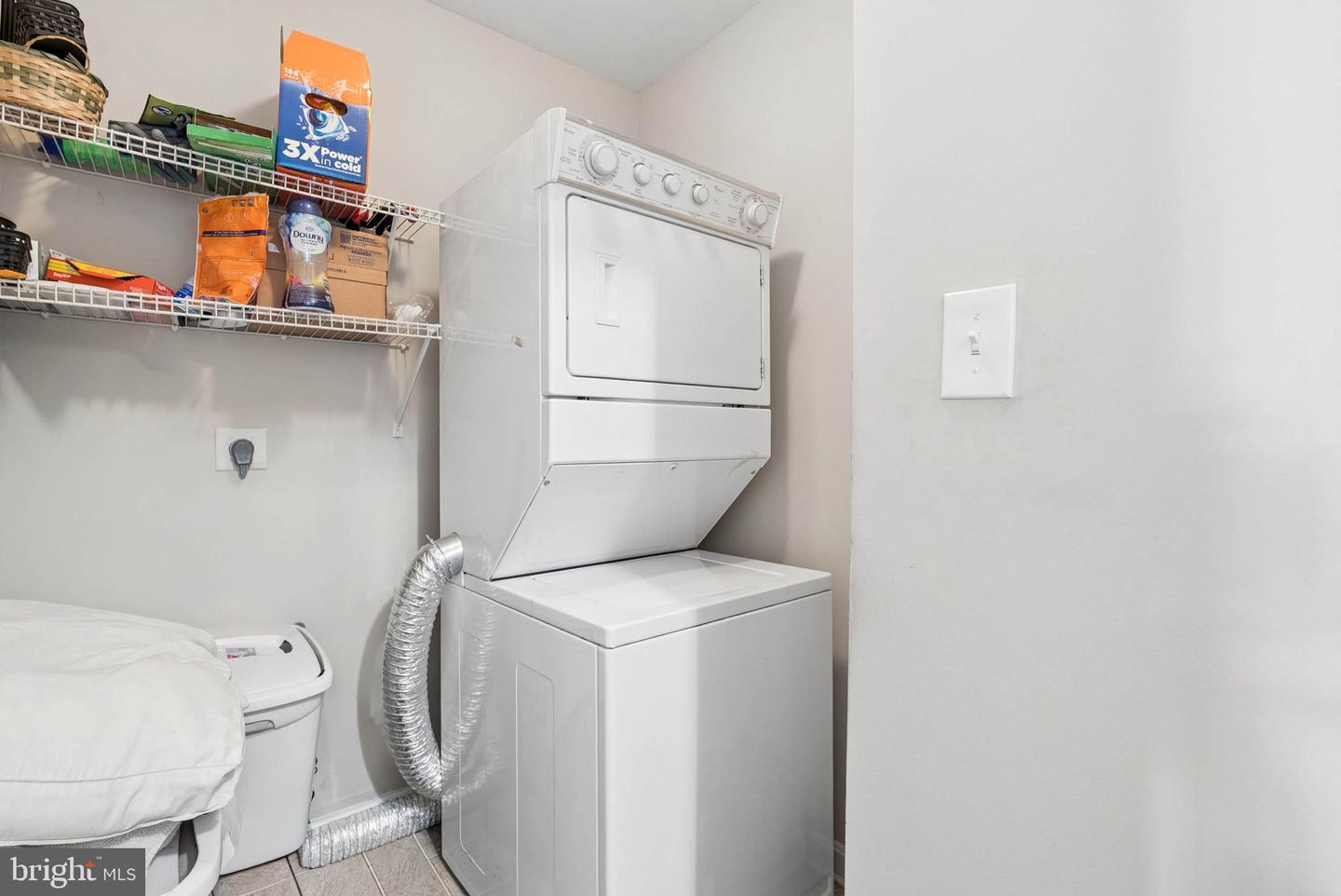 308 Gatehouse Ln #c Property Photo 28