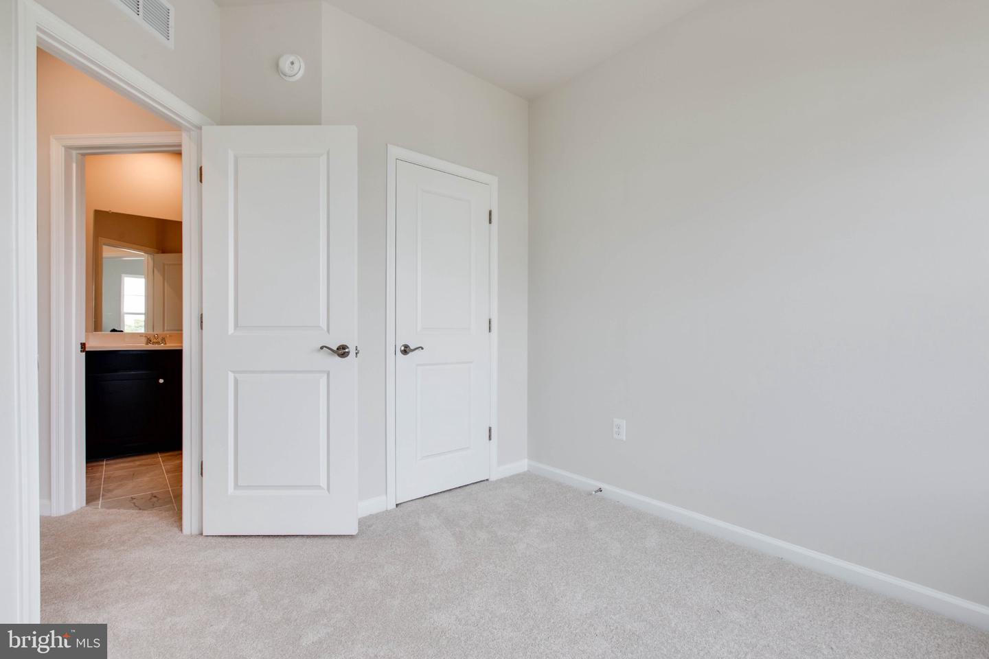 2009 Twisted Oak Pl Property Photo 30