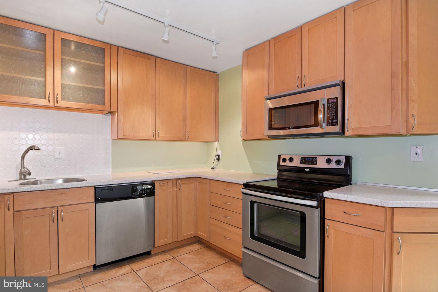 1467 Chatham Ct Property Photo 11