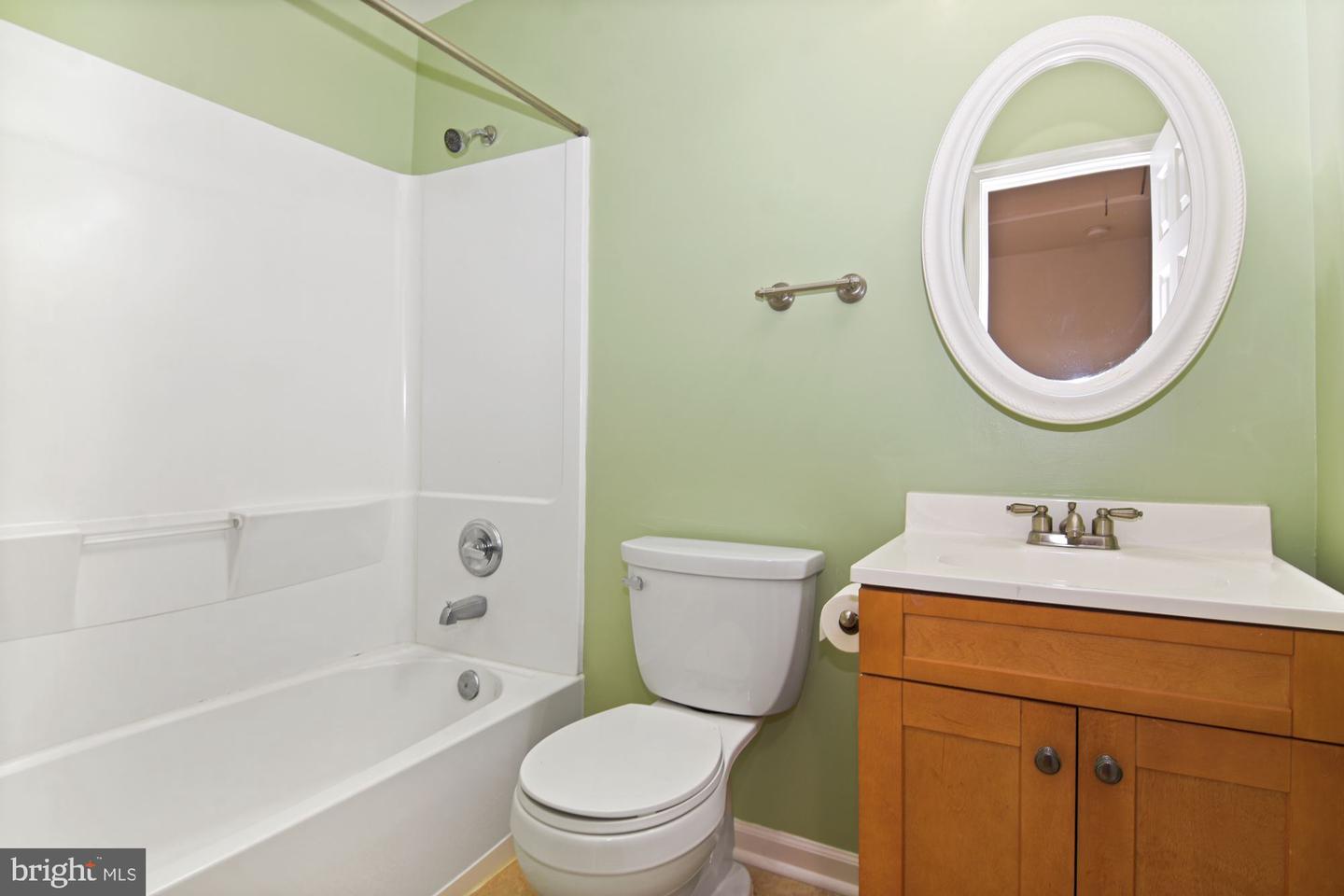 1467 Chatham Ct Property Photo 18