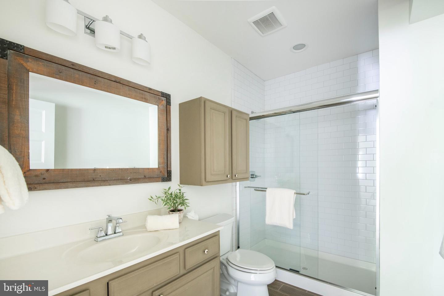 108 Cresston Rd Property Photo 70