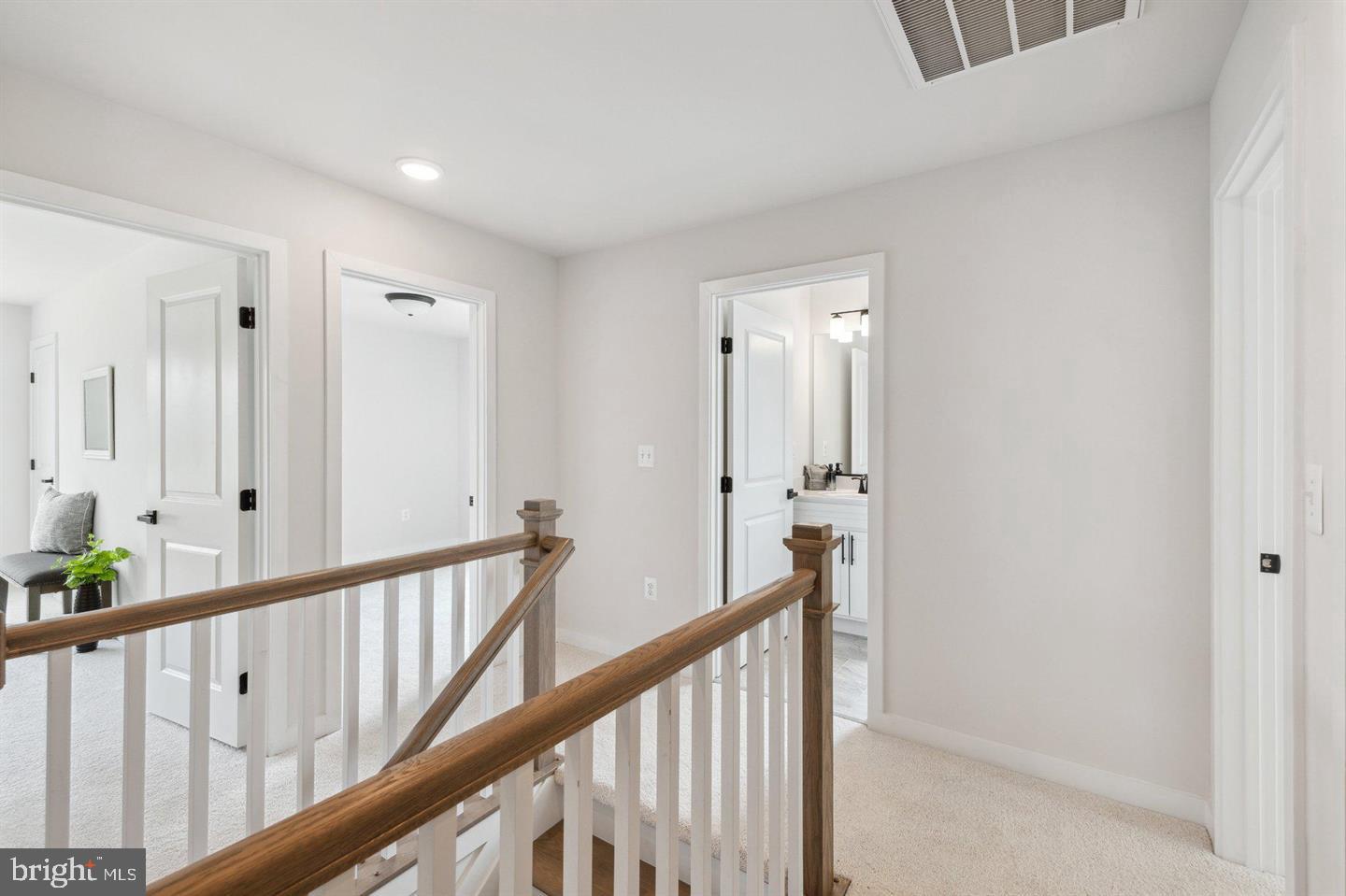 1003 Henry Ave Property Photo 7