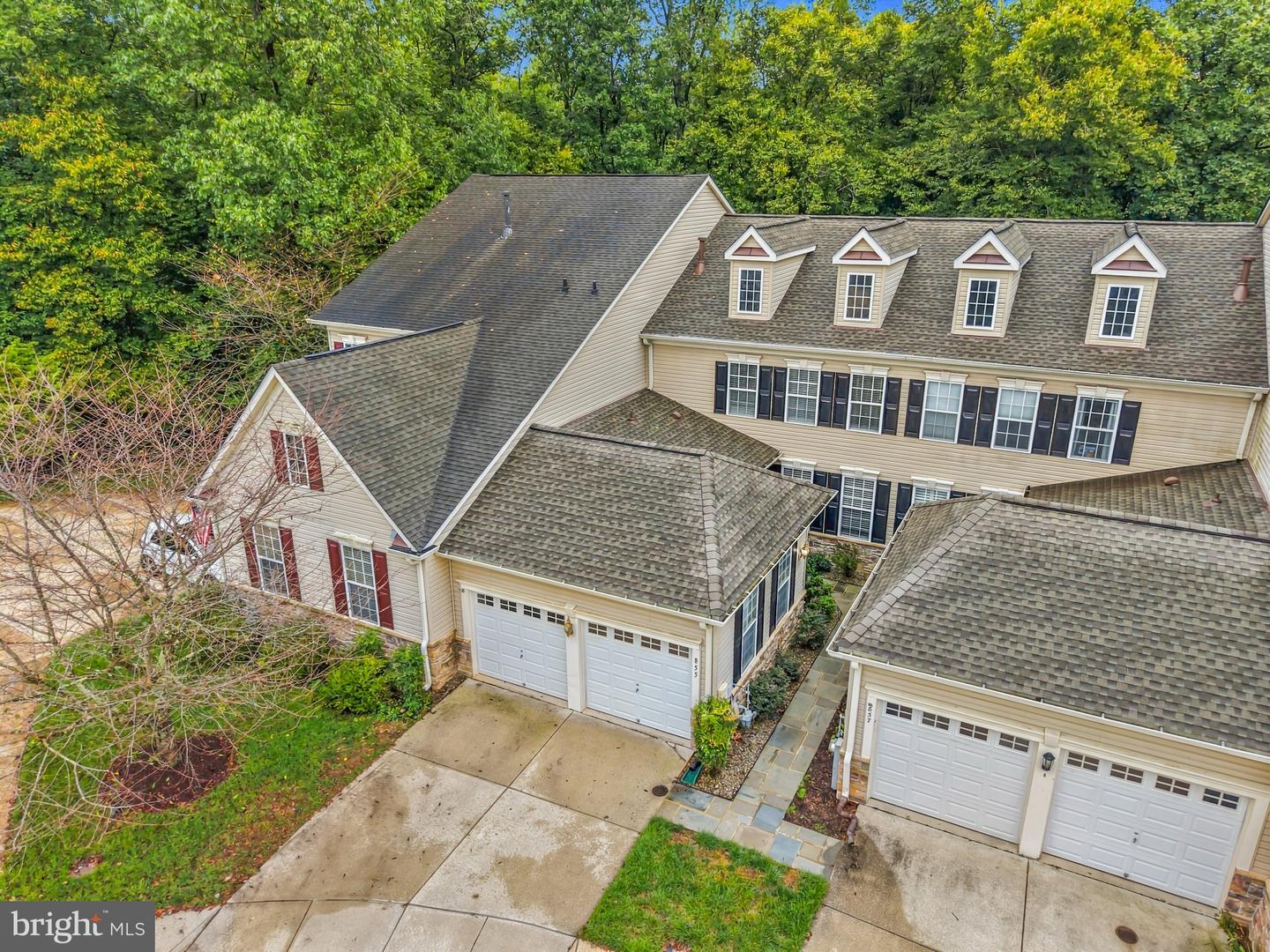 855 THICKET CT Property Photo 1