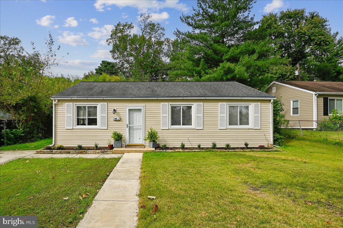 1403 SAUNDERS WAY Property Photo 1