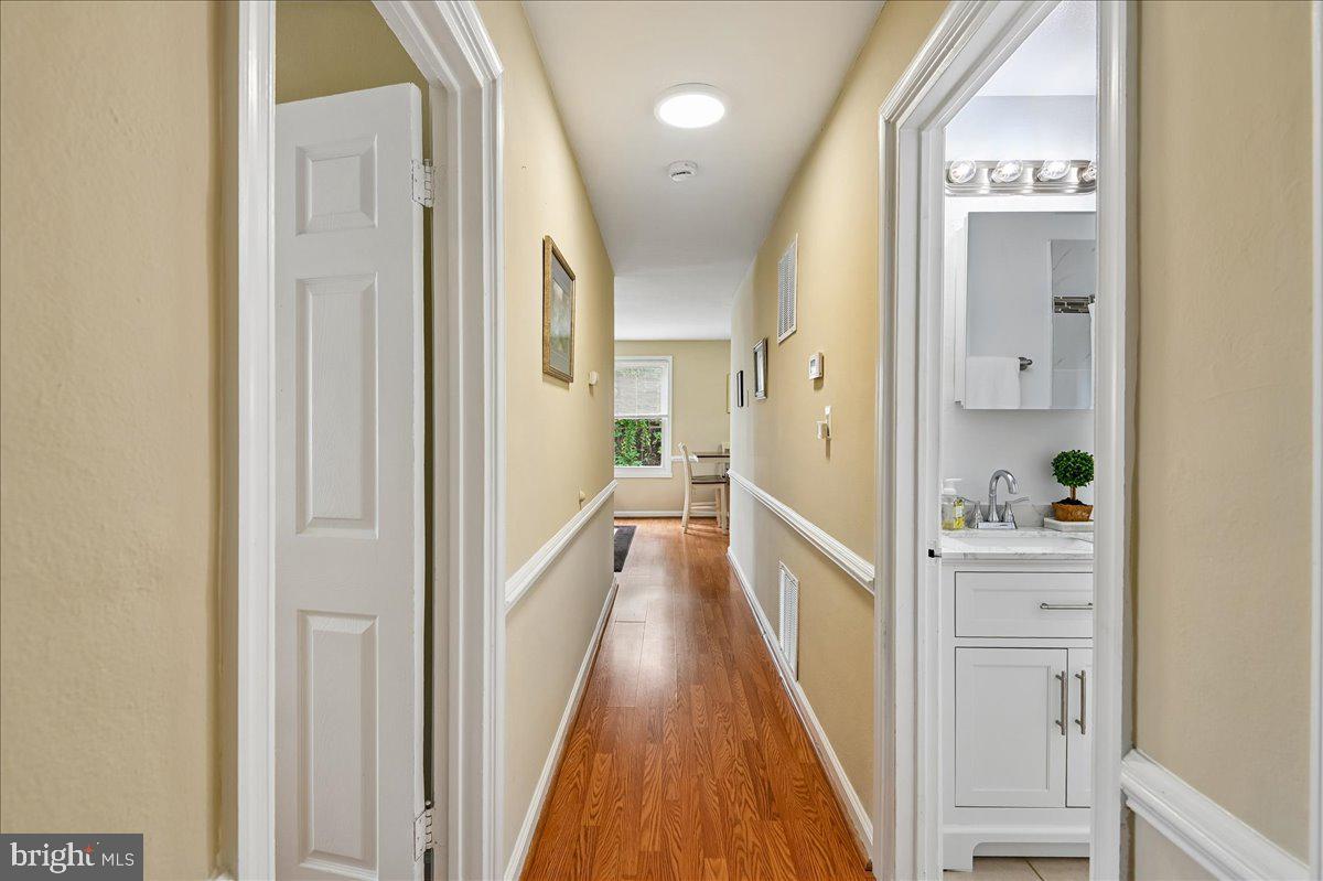 1403 Saunders Way Property Photo 3