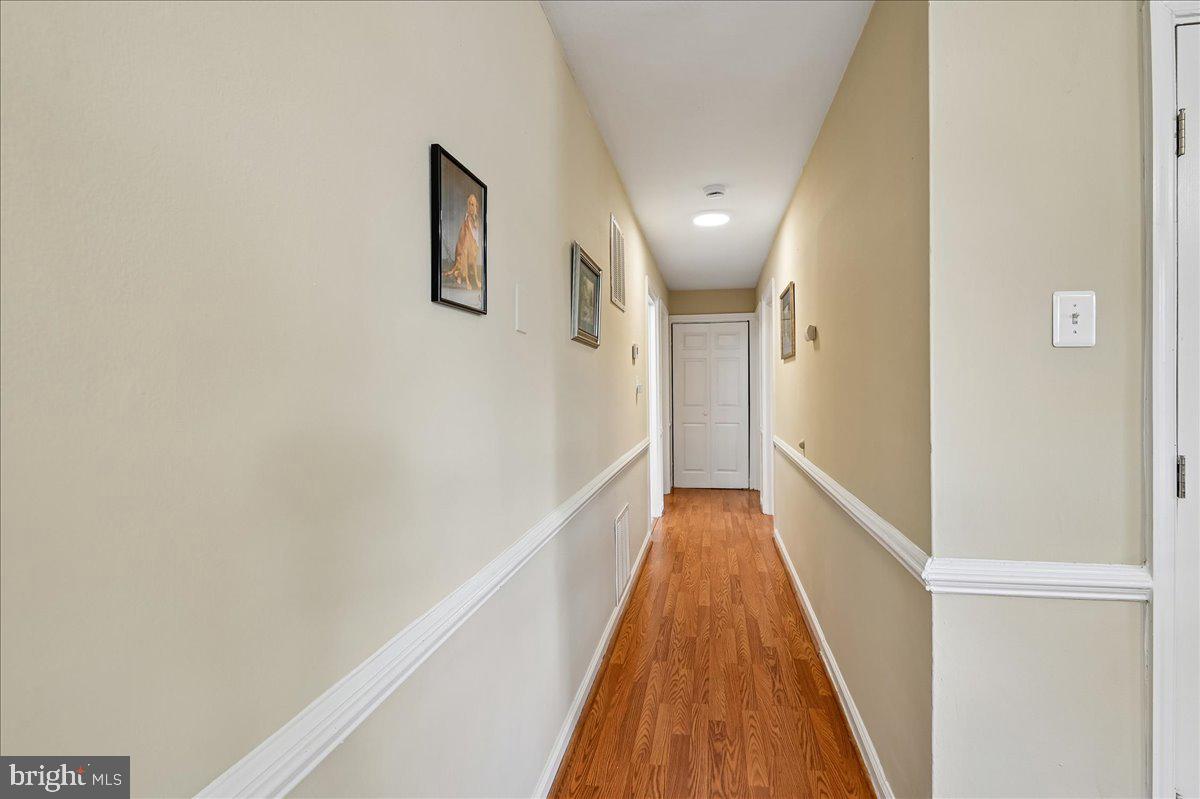 1403 Saunders Way Property Photo 4