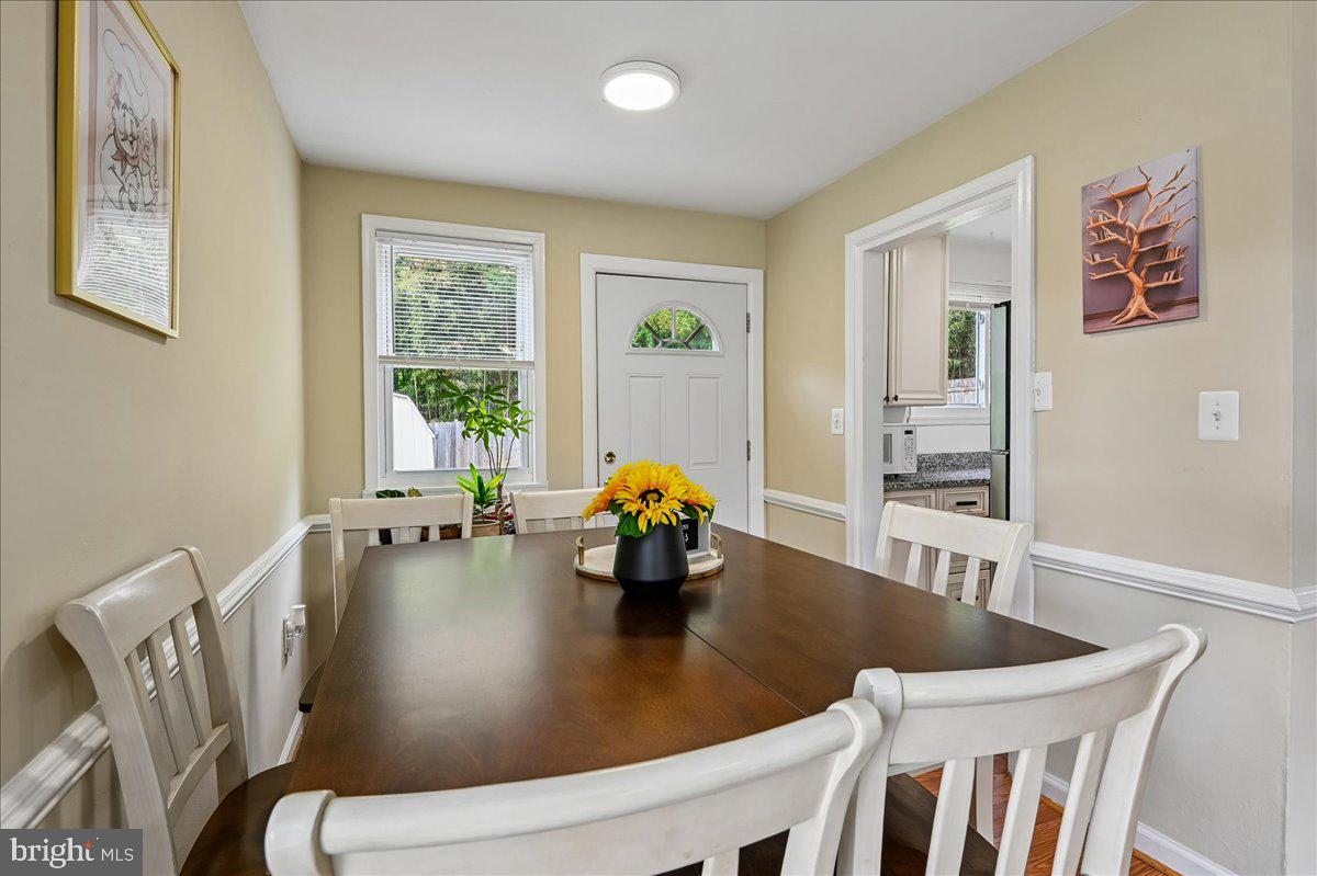 1403 Saunders Way Property Photo 6