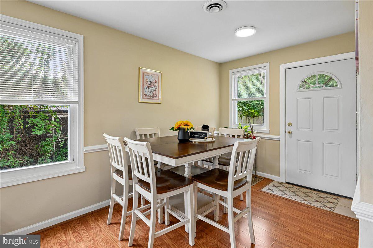 1403 Saunders Way Property Photo 7