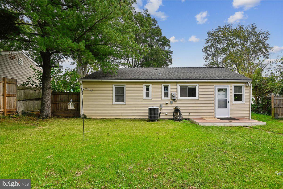 1403 Saunders Way Property Photo 29