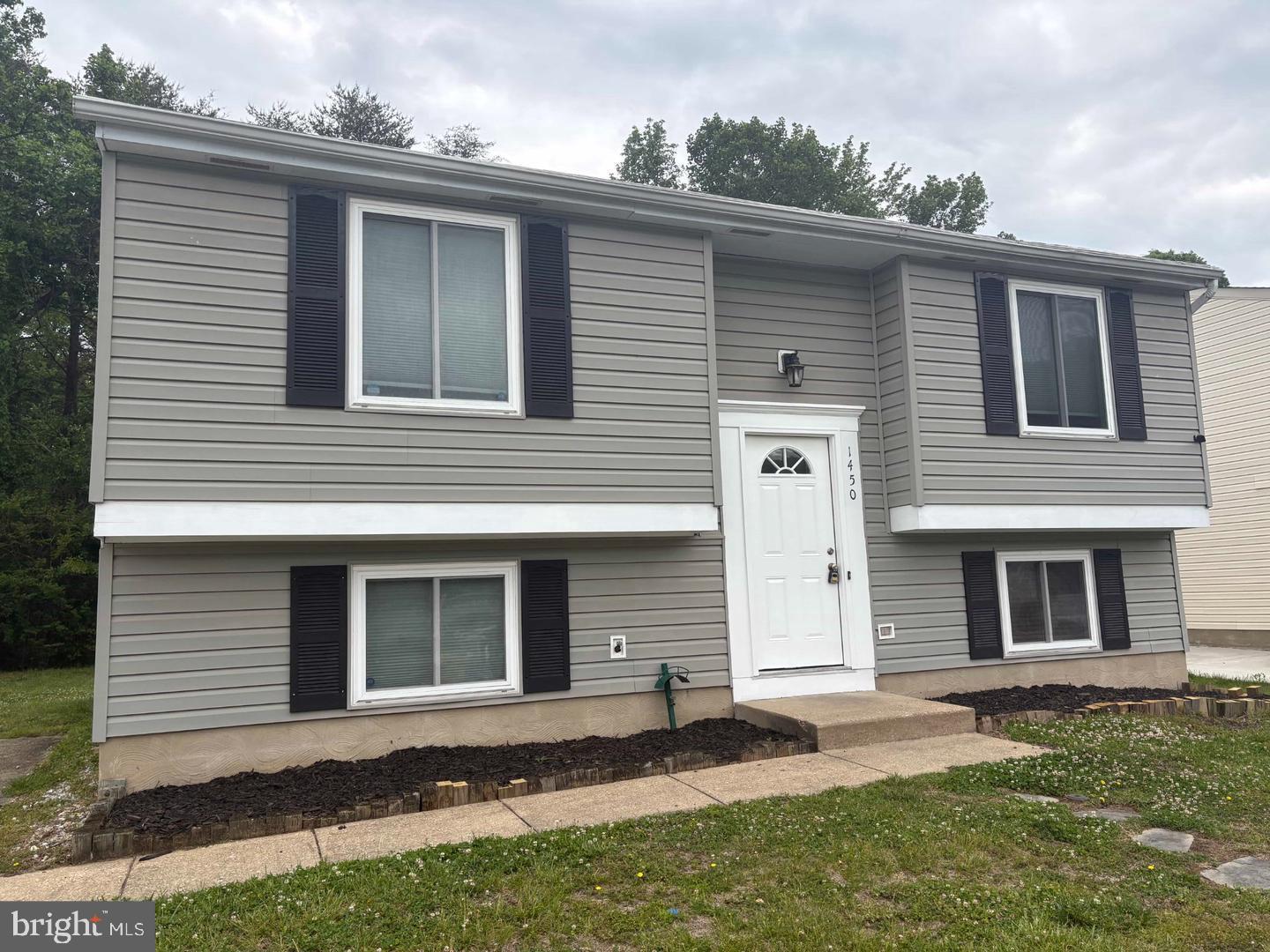 1450 GESNA DR Property Photo 1