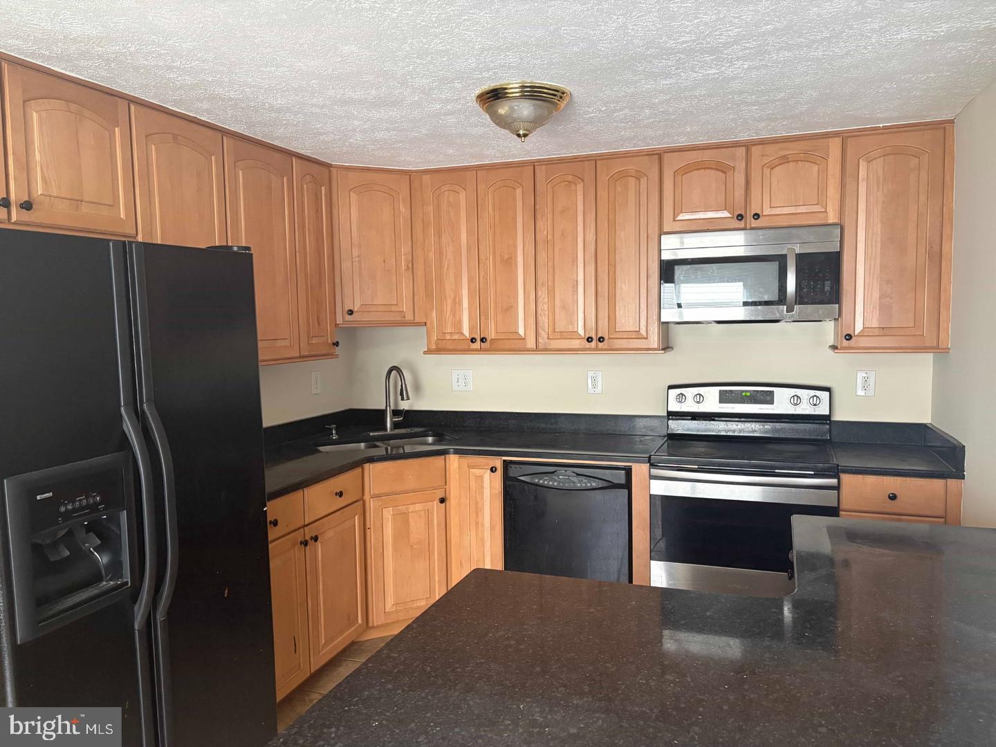 1450 Gesna Dr Property Photo 7