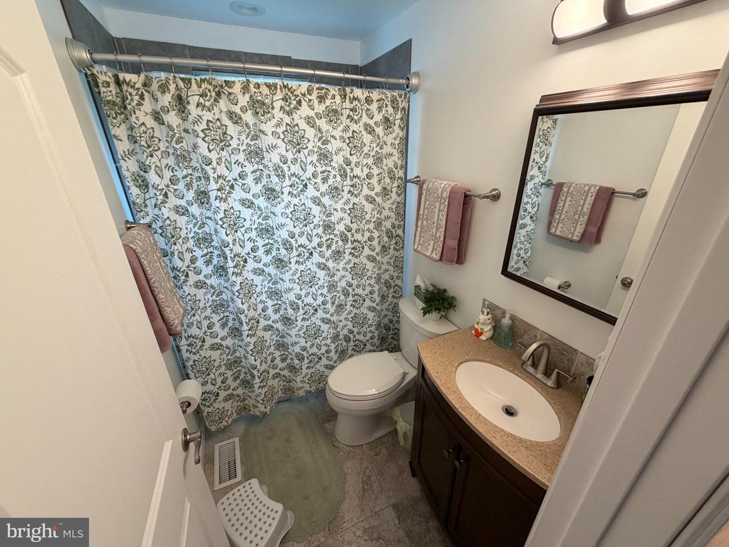 1857 Cedar Dr Property Photo 16