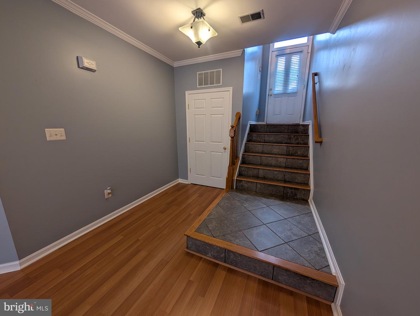 1657 Fallowfield Ct Property Photo 3