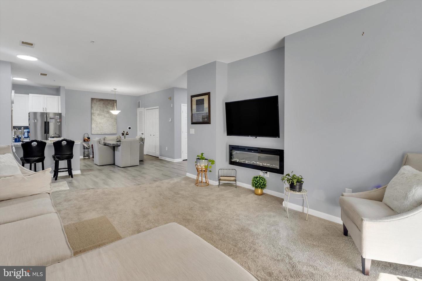 3517 Piney Woods Pl #e102 Property Photo 10