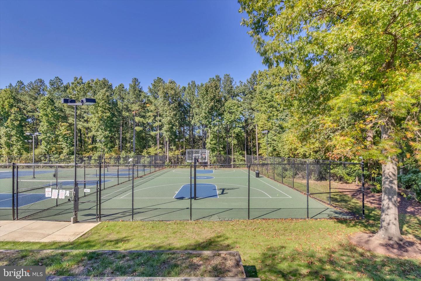 3517 Piney Woods Pl #e102 Property Photo 36