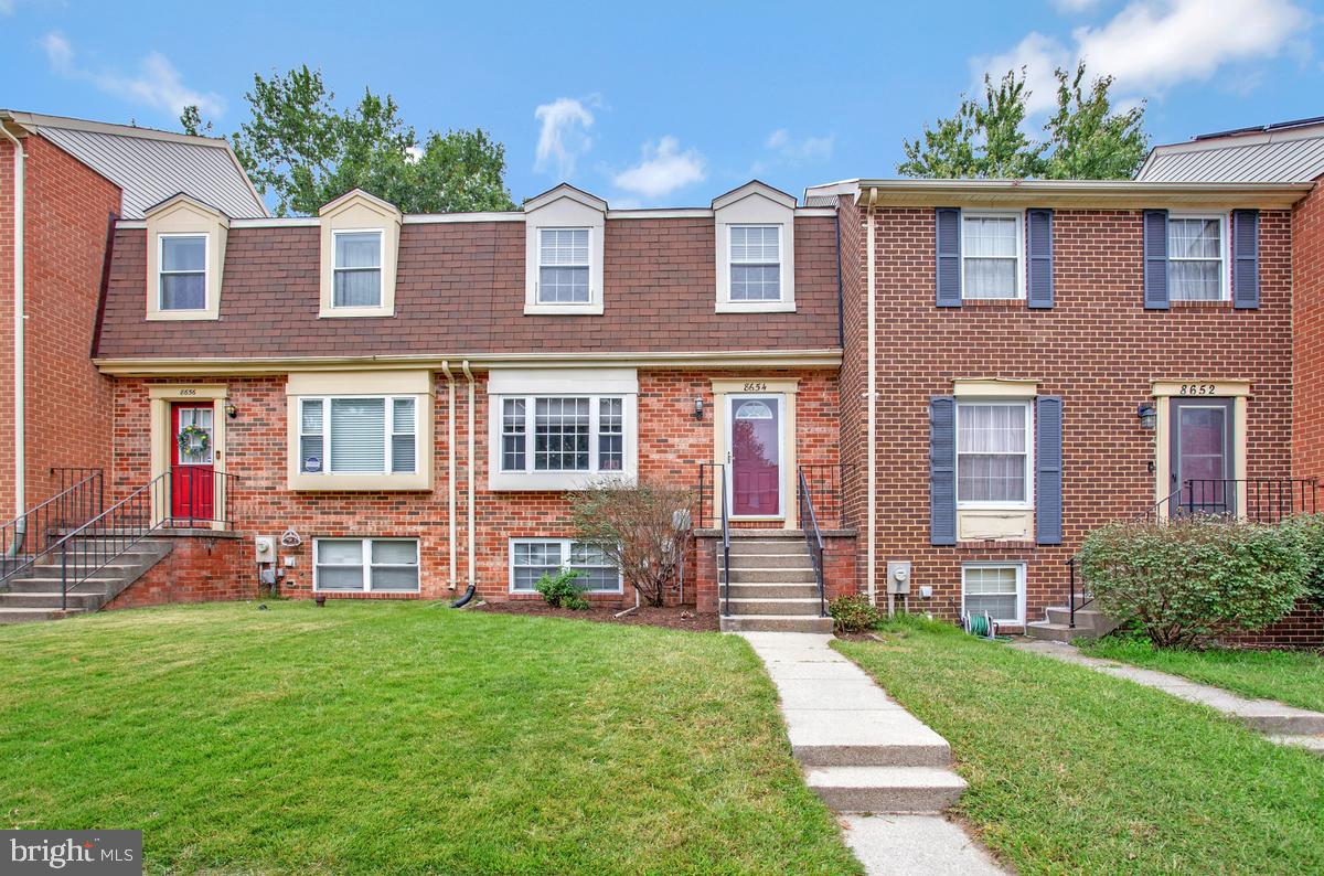 8654 New Bedford Hrbr Property Photo 1