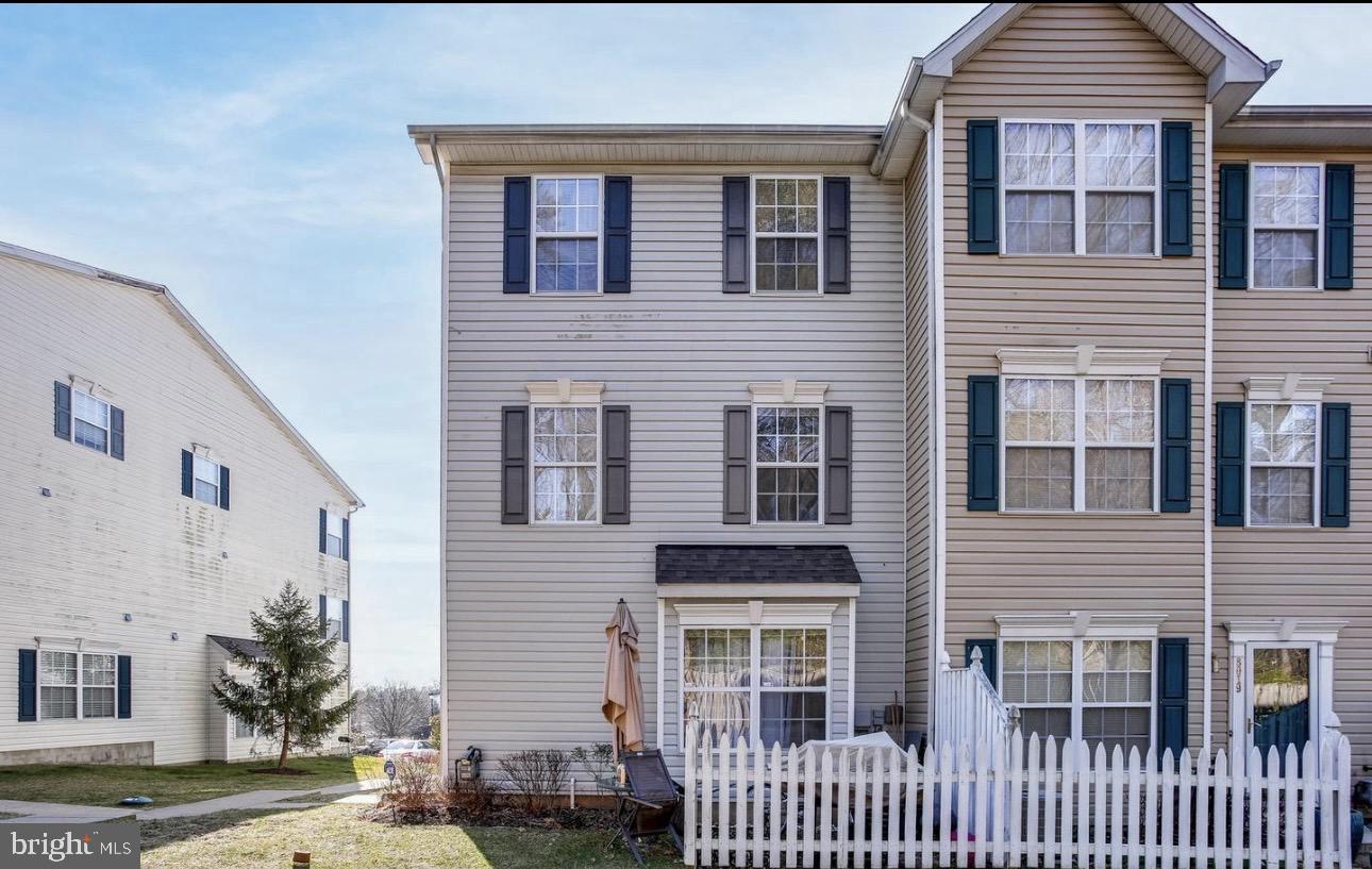 8023 BROOKSTONE CT #68 Property Photo 1
