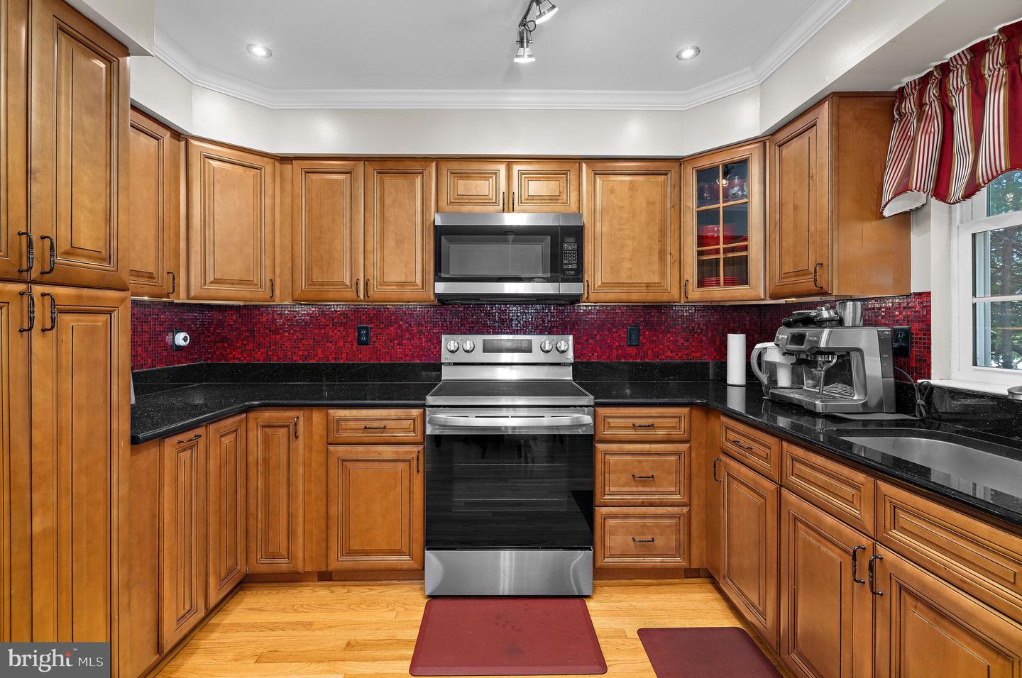 2306 Chapel Hill Blvd Property Photo 18
