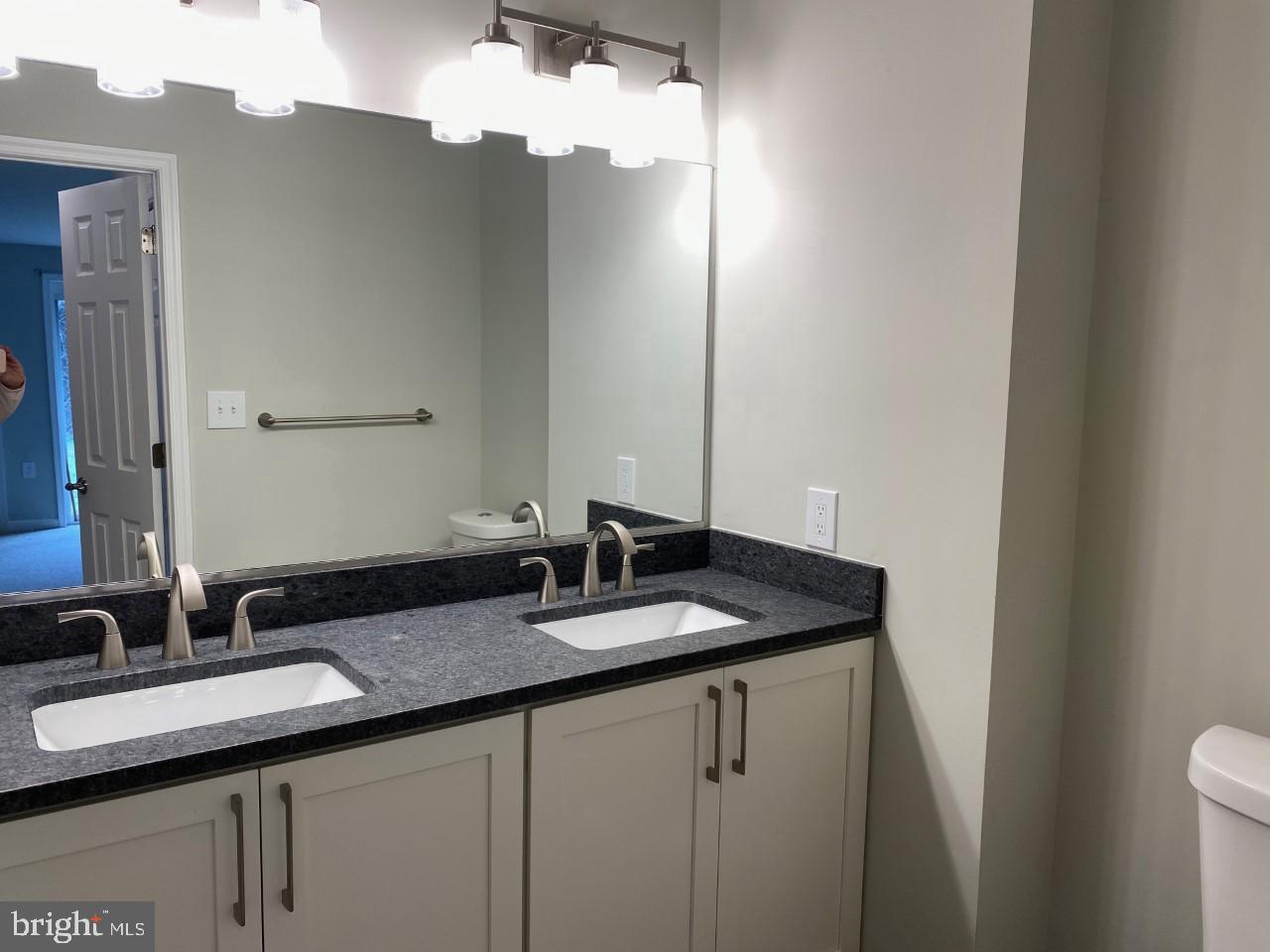 1129 Lake Heron Dr #1a Property Photo 12