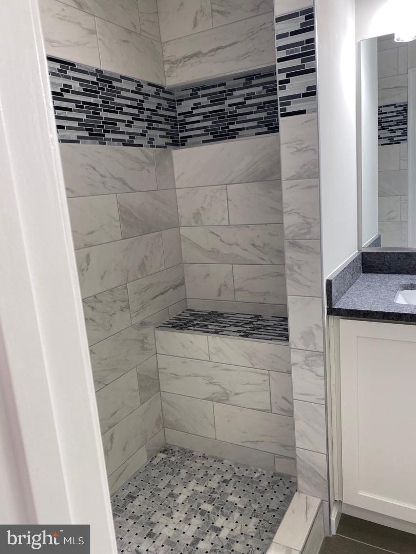 1129 Lake Heron Dr #1a Property Photo 14