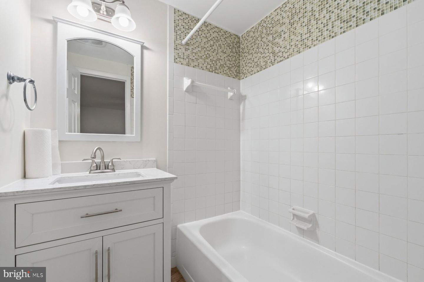 8632 Houlton Harbour Property Photo 15