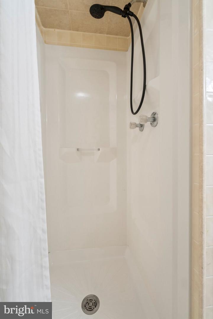8632 Houlton Harbour Property Photo 21