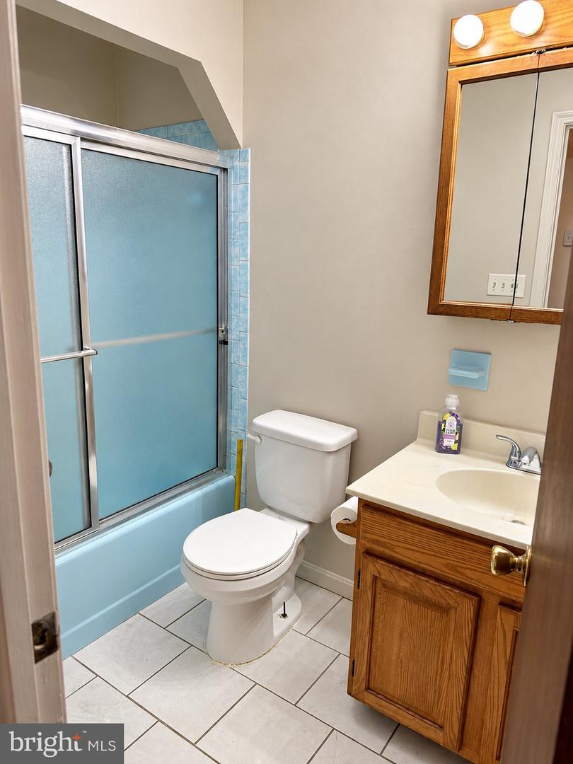 1183 Cedar Ave Property Photo 6