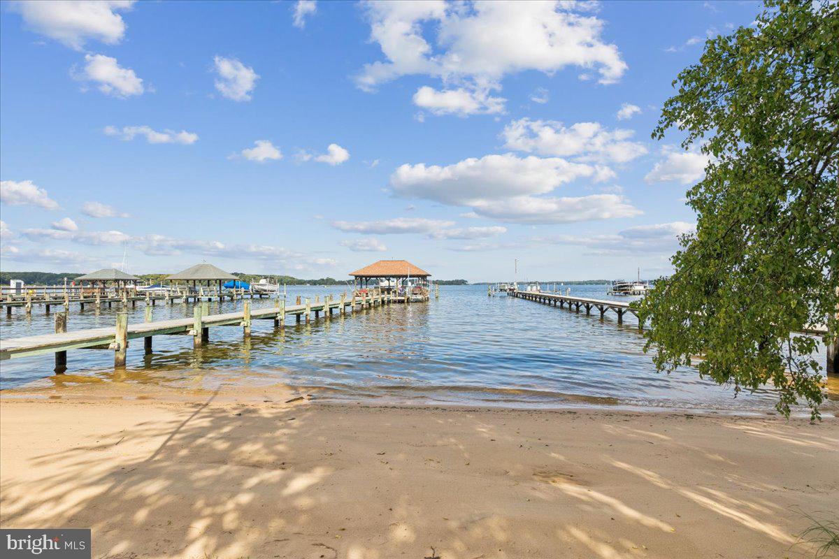 448 River Rd Property Photo 1