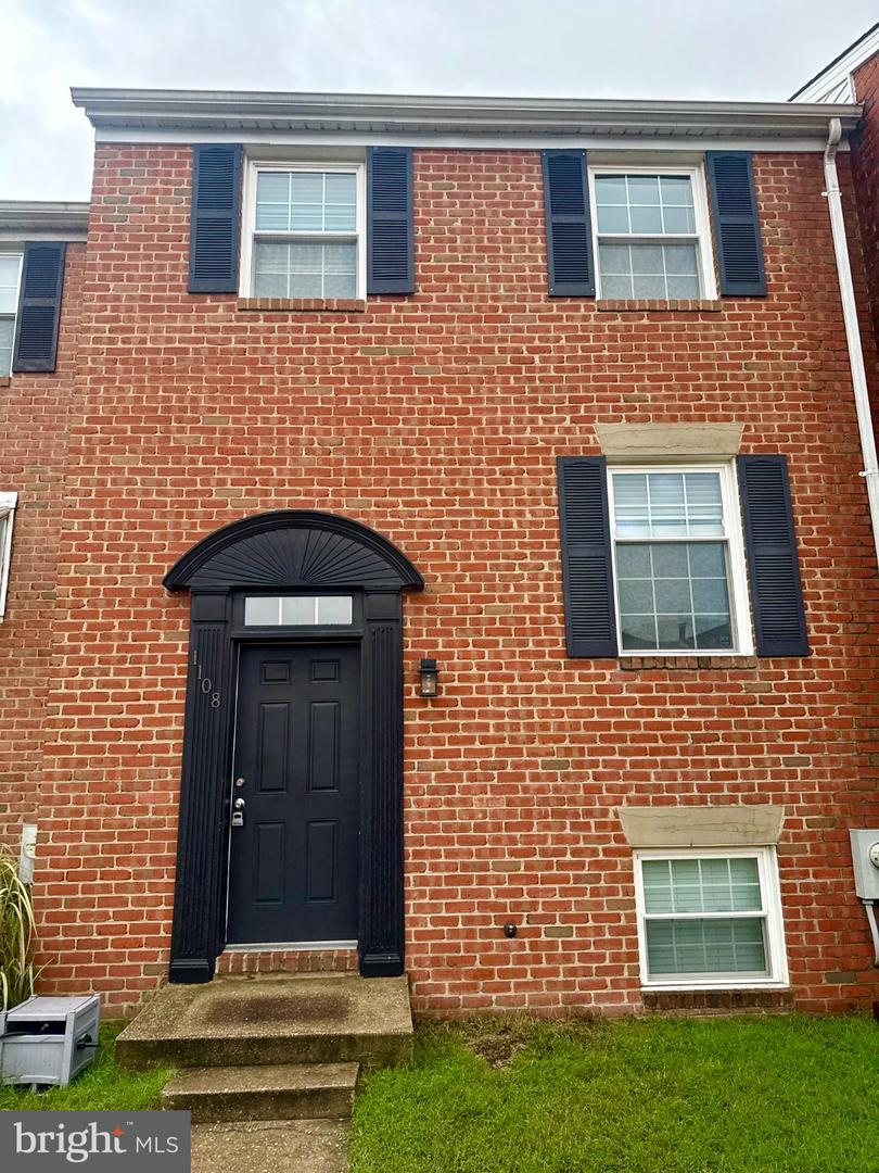 1108 SOHO CT Property Photo 1