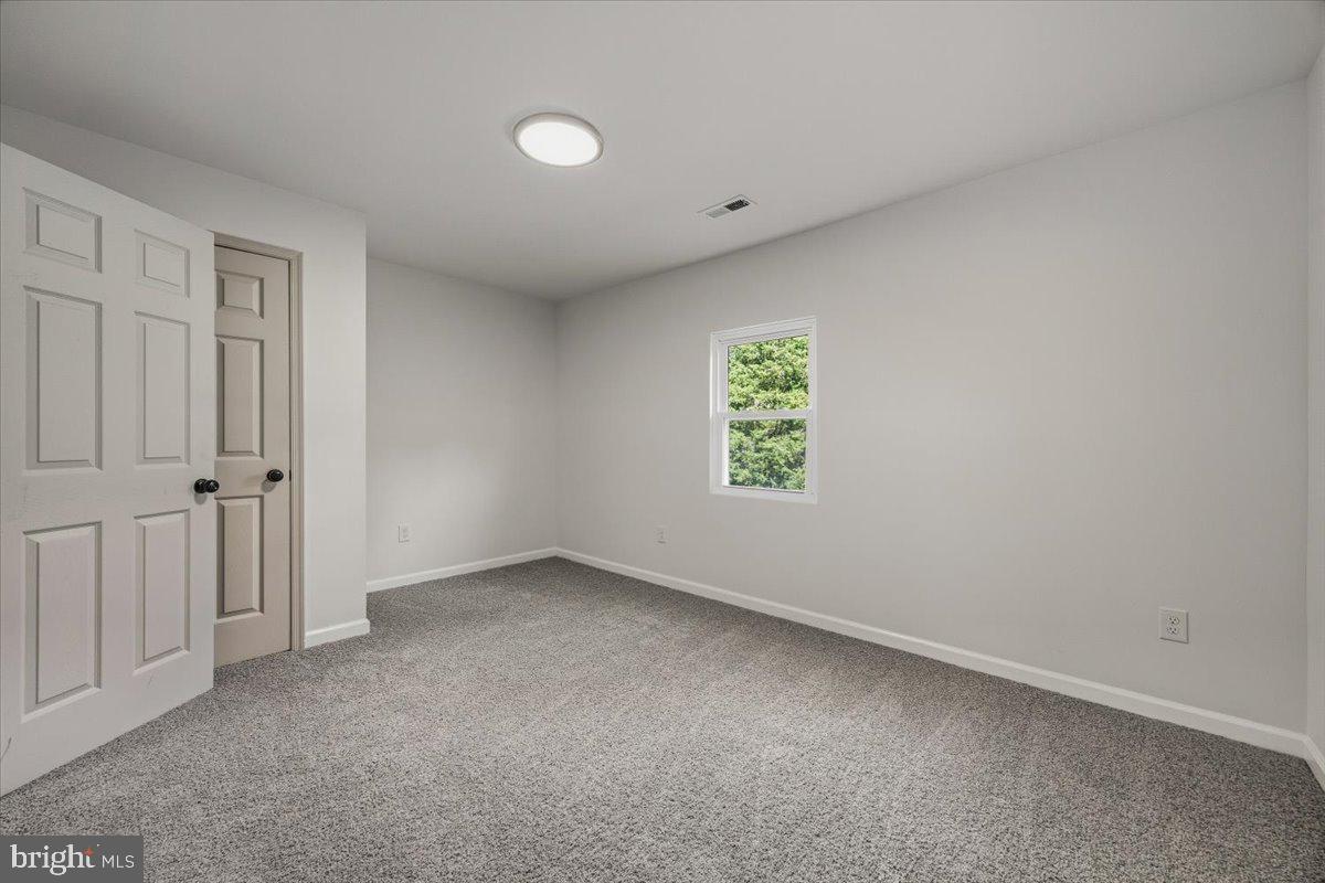 714 E Pasadena Rd Property Photo 24