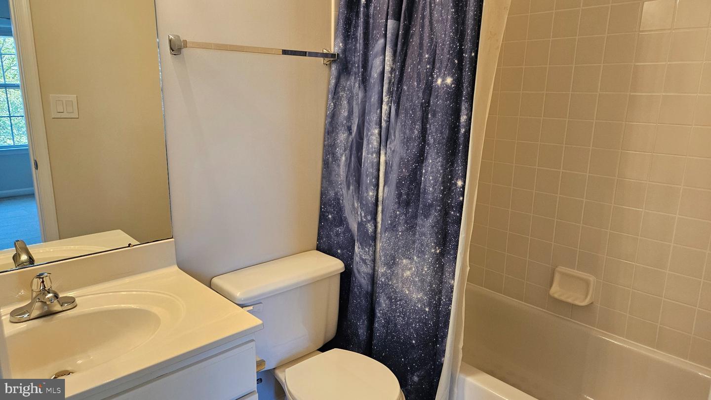 1684 Fallowfield Ct Property Photo 8