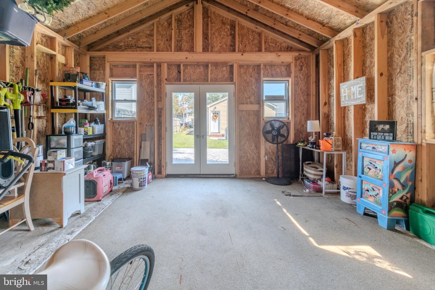 613 Charles Ave Property Photo 4