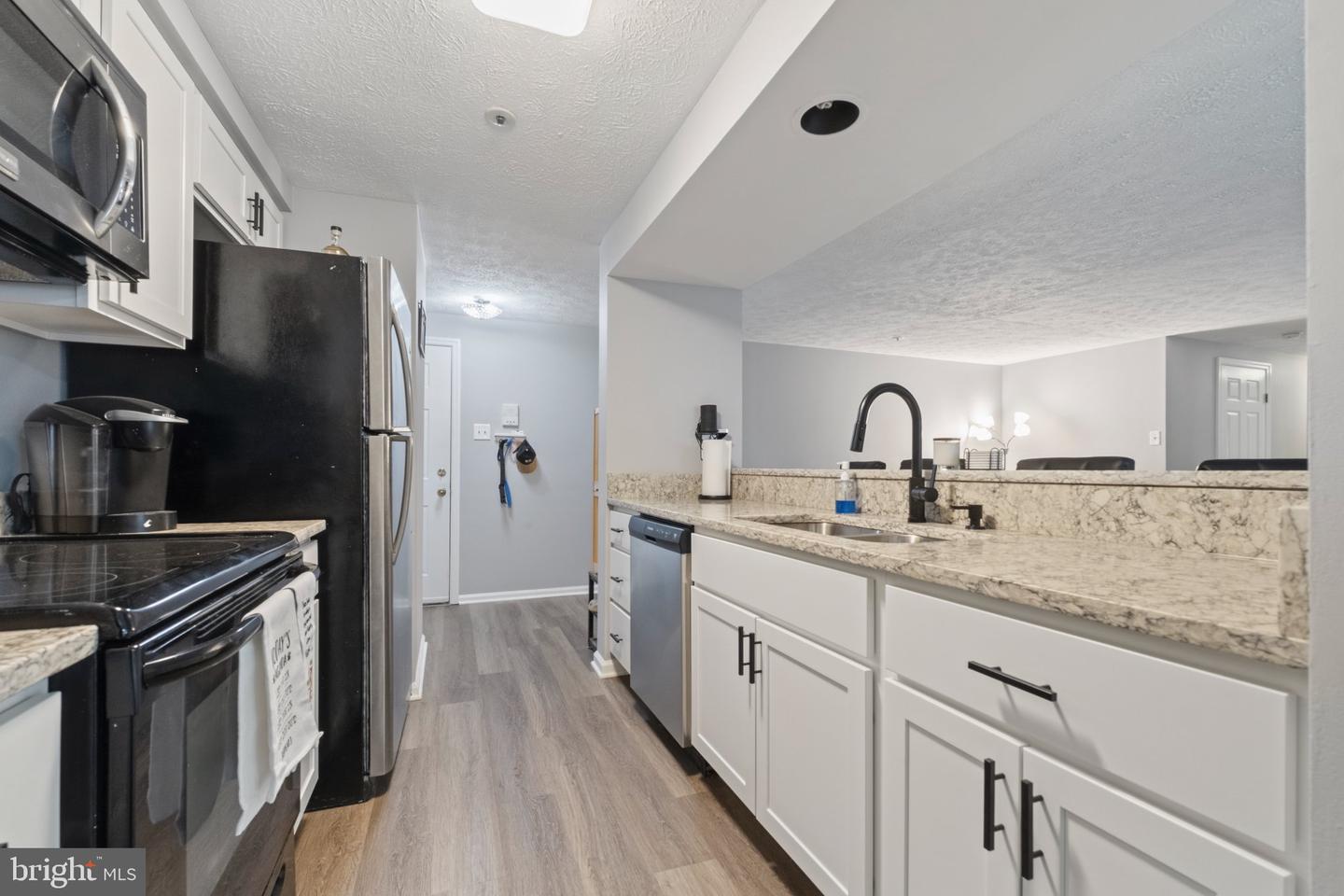 653 Deering Rd #3c Property Photo 4