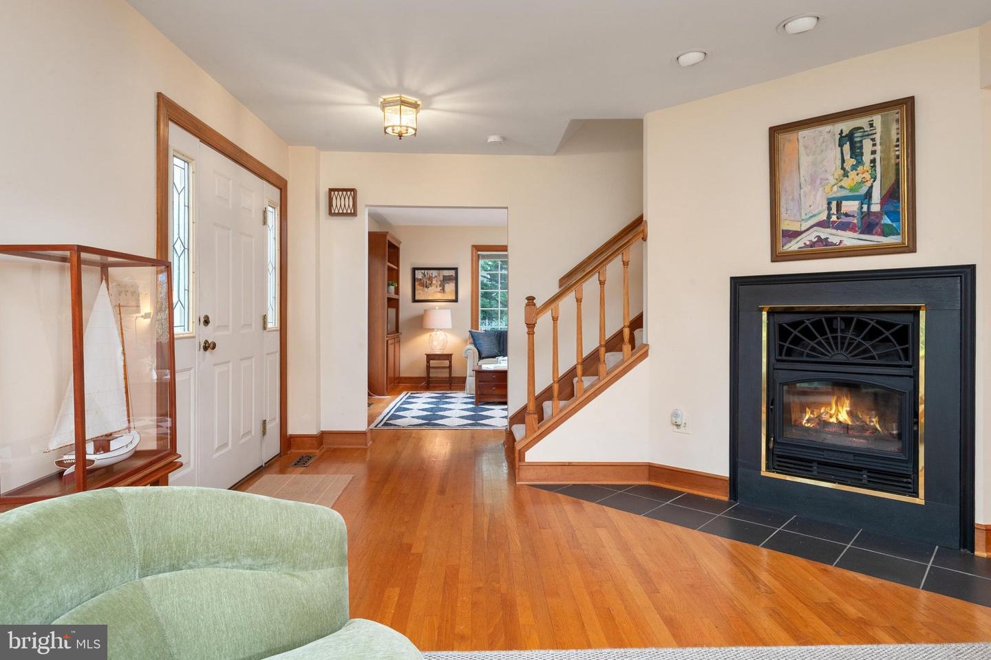 9 Hull Ave Property Photo 5
