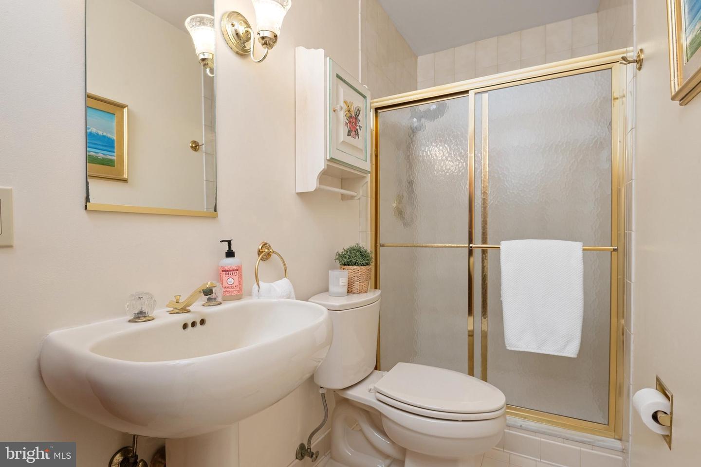 9 Hull Ave Property Photo 25