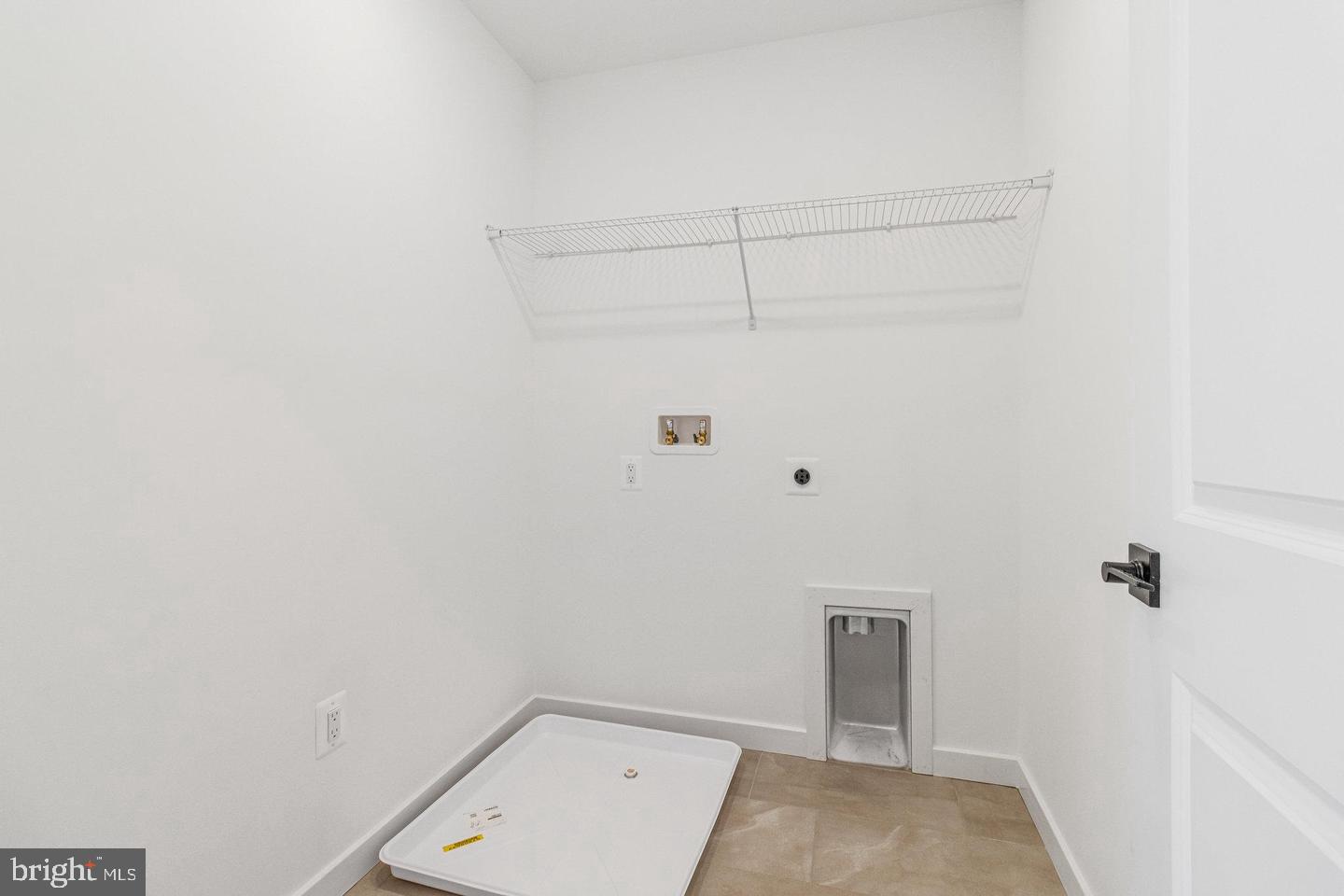 5722 Howard Dr Property Photo 16