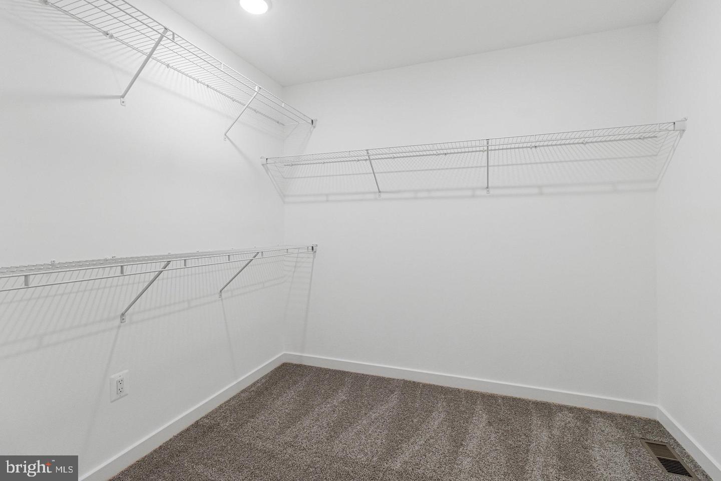 5722 Howard Dr Property Photo 30