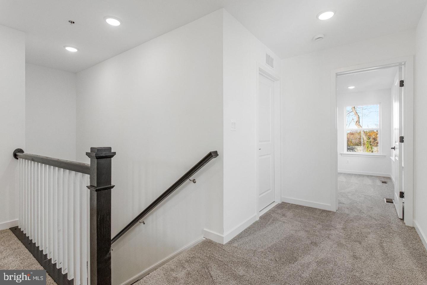 5722 Howard Dr Property Photo 32
