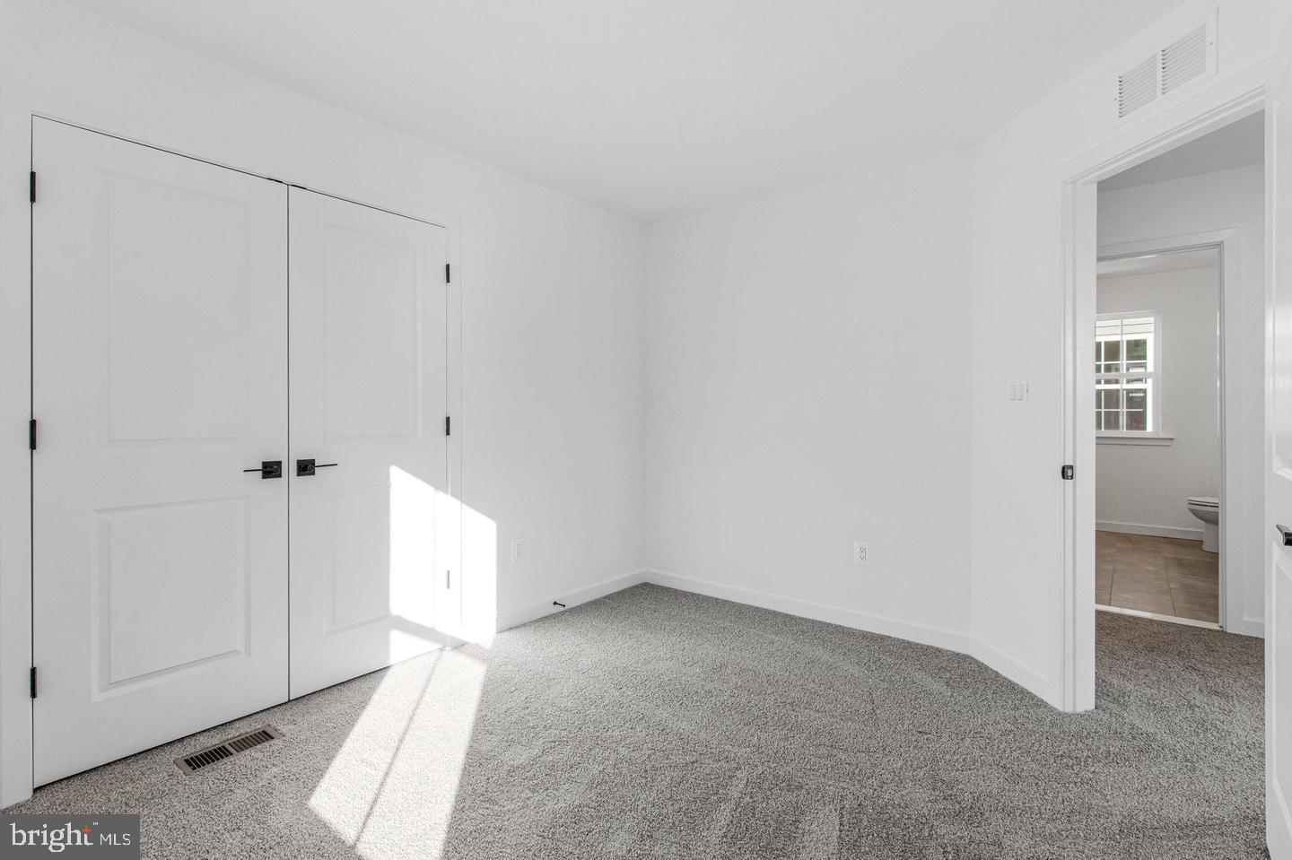 5722 Howard Dr Property Photo 41